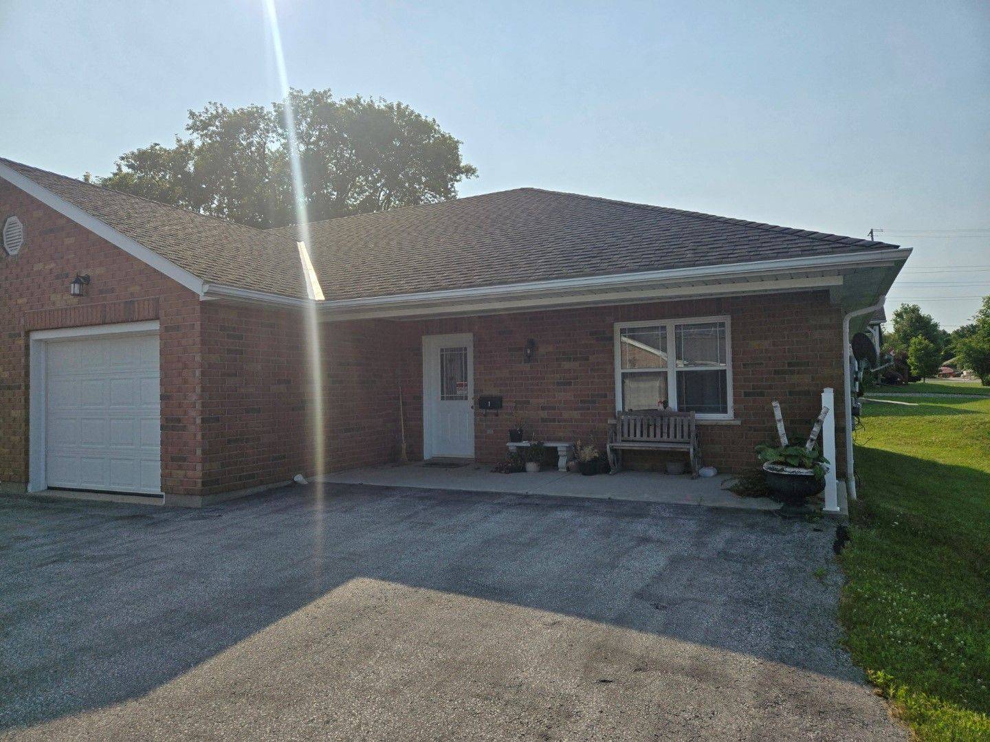 Wellington North, ON N0G 2L2,454 NEWFOUNDLAND ST #1