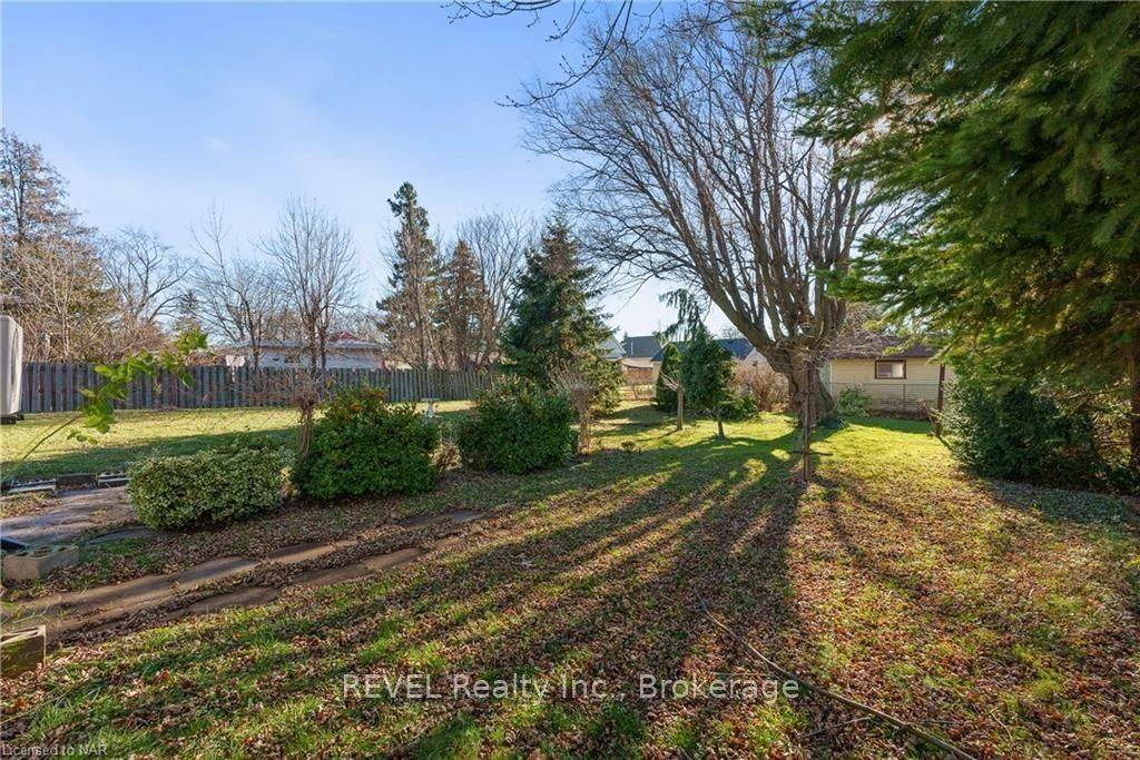 Thorold, ON L2V 1H8,188 Niagara Falls RD