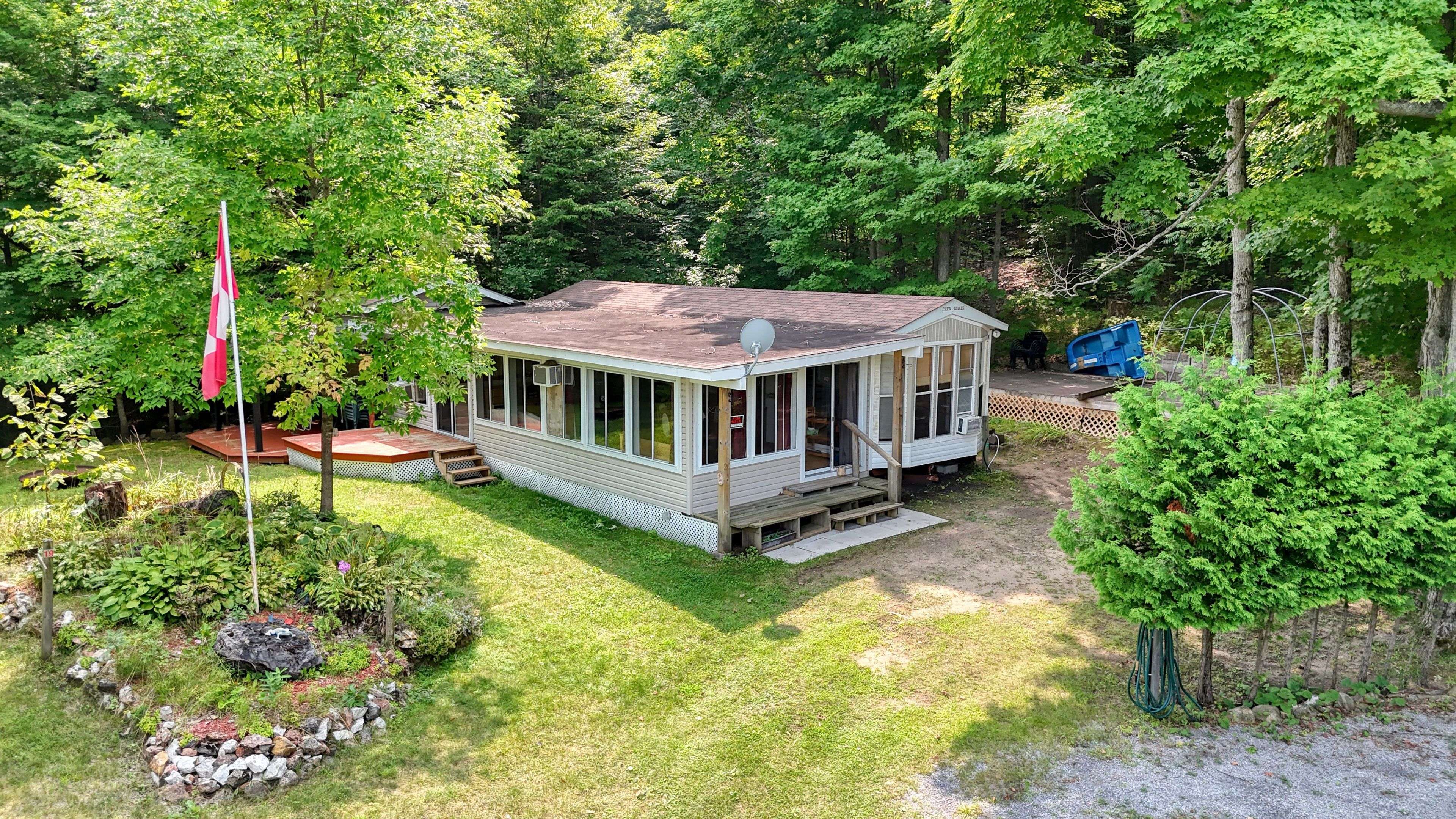 9 GLENFORD LN #20, Frontenac, ON K0H 1T0