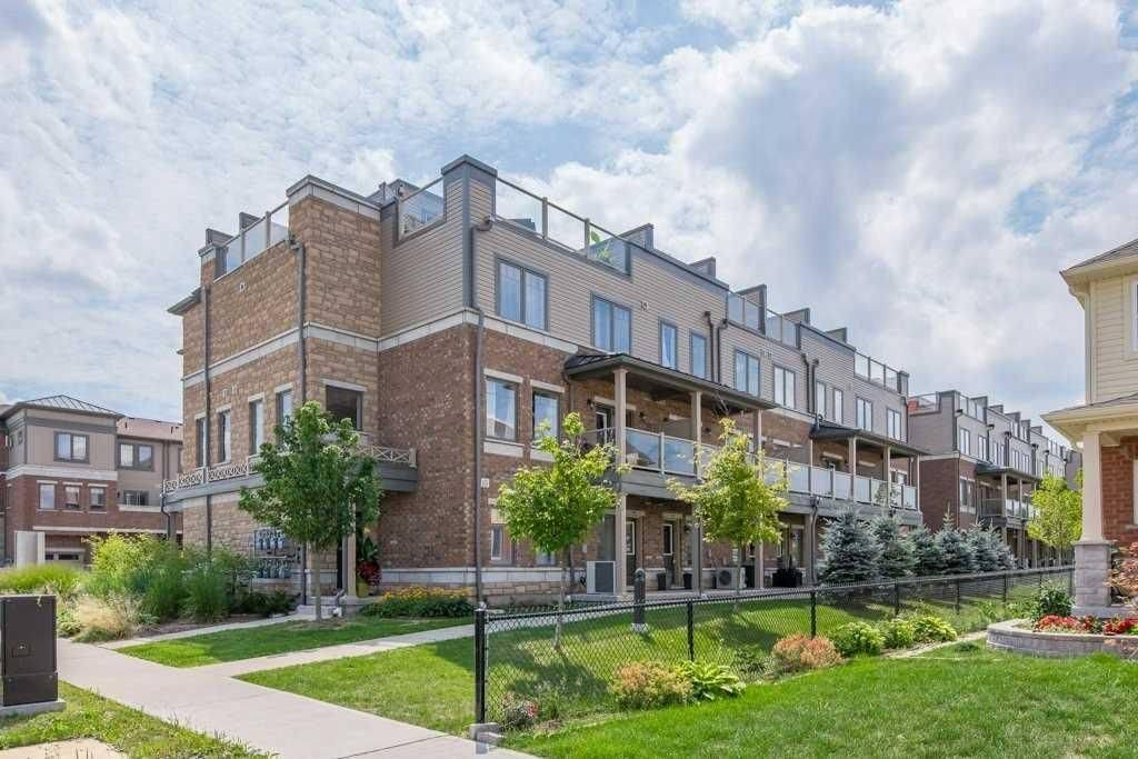 Kitchener, ON N2A 0J3,70 Willowrun DR #A7