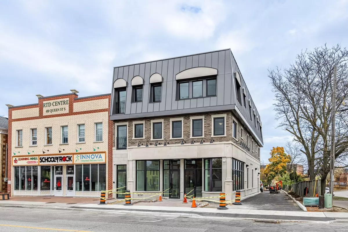 Mississauga, ON L5M 1K5,53 Queen ST S #301