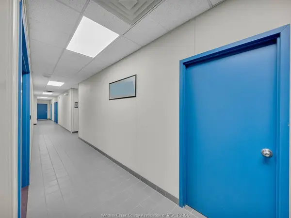 3000 TEMPLE Drive #200-B, Windsor, ON N8W 5J6