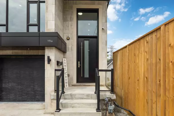 Toronto E06, ON M1L 3P2,160 Byng AVE