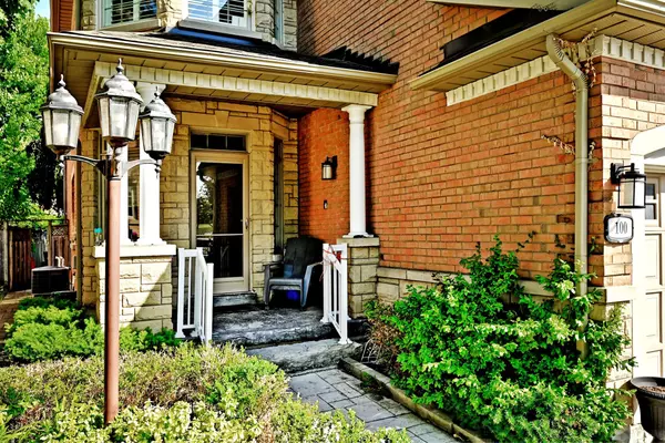 Vaughan, ON L4J 8N7,100 Kingsbridge CIR