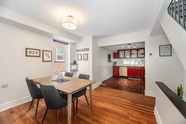 Toronto W01, ON M6S 3J2,18 Windermere AVE