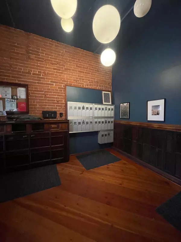 Toronto W03, ON M6N 3G8,121 Prescott AVE #1