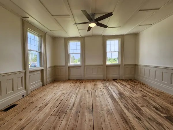 Sundridge, ON P0A 1Z0,13 Main ST