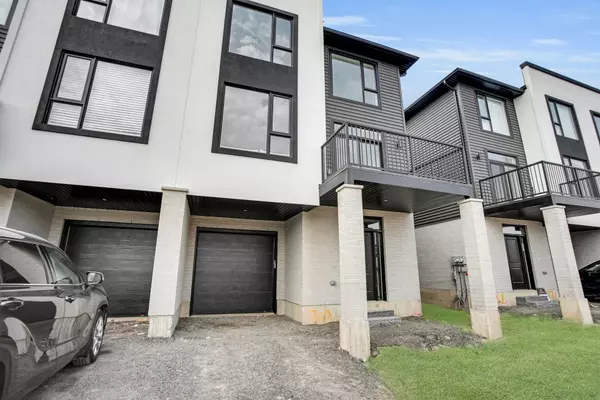 London North, ON N6G 5B1,769 BANYAN LN