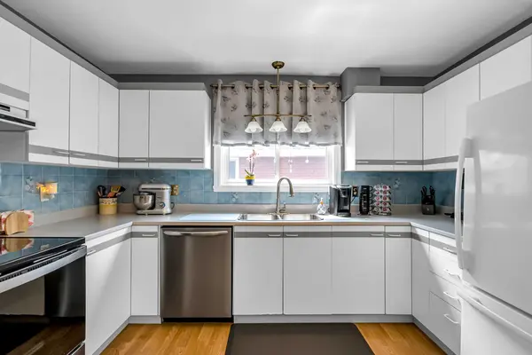 Cornwall, ON K6H 4S9,1002 Miron AVE