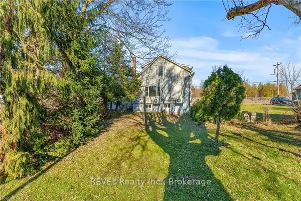 Thorold, ON L2V 1H8,188 Niagara Falls RD
