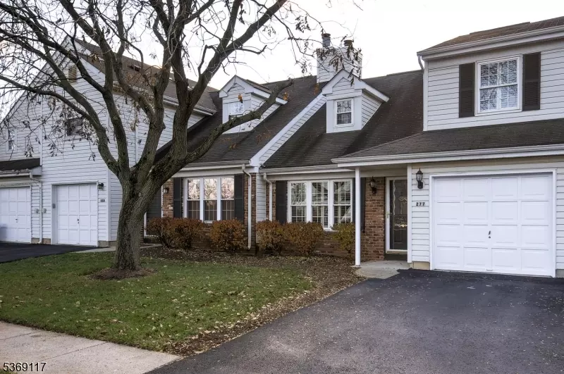 277 Edgeware Ct, Franklin Twp., NJ 08873
