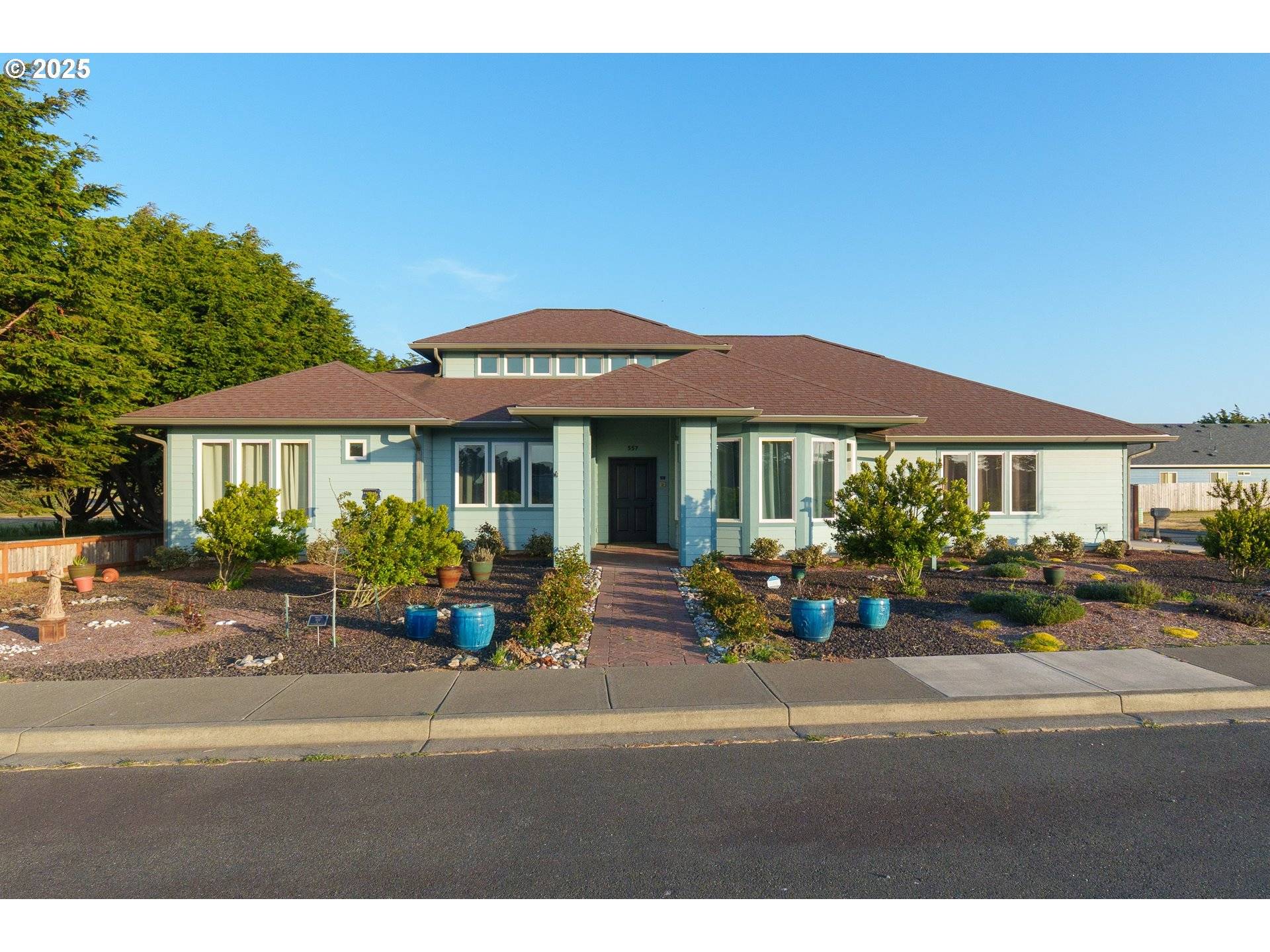 Bandon, OR 97411,557 Shearwater Circle