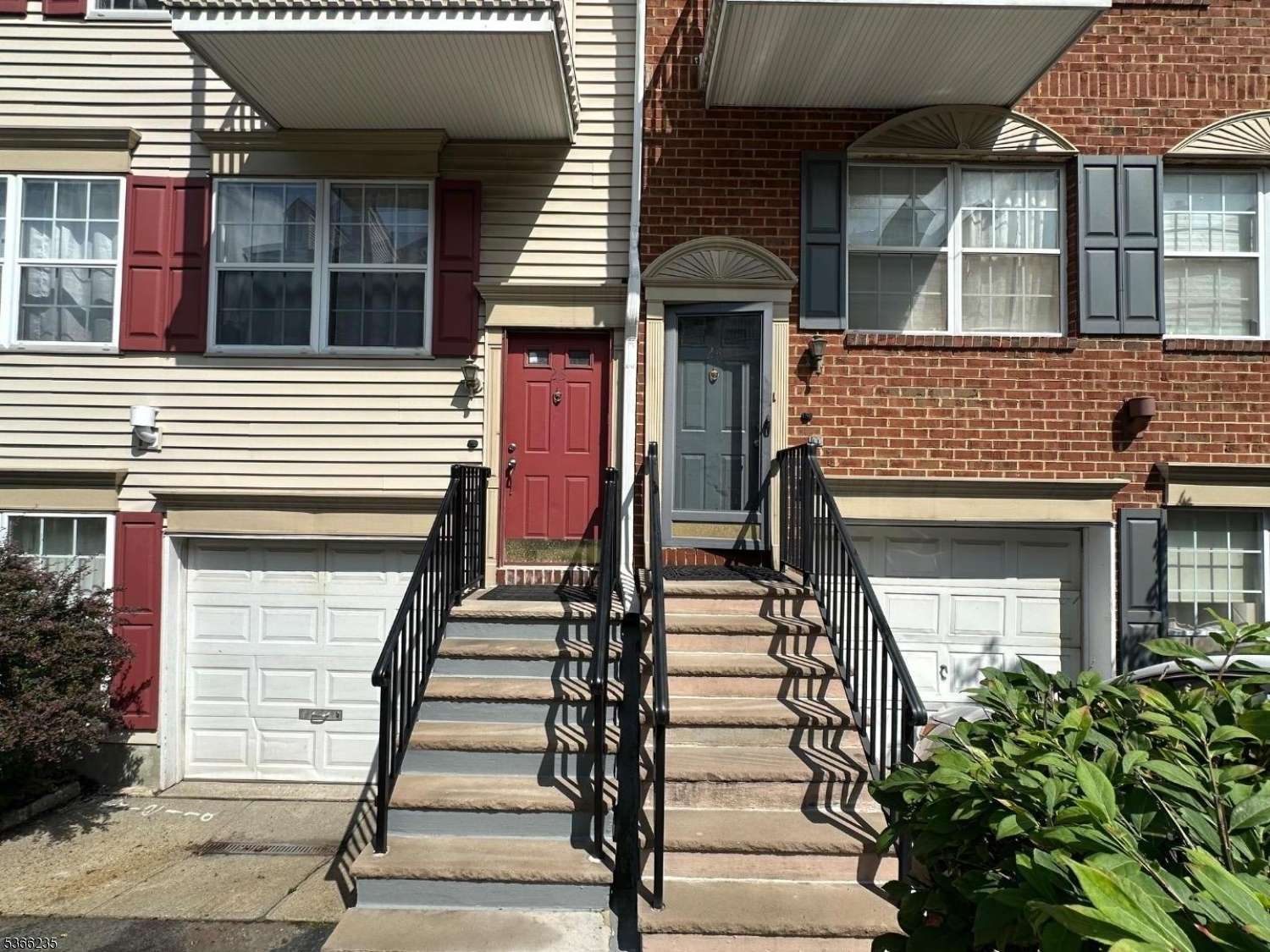 24 Krueger Ct, Newark City, NJ 07103