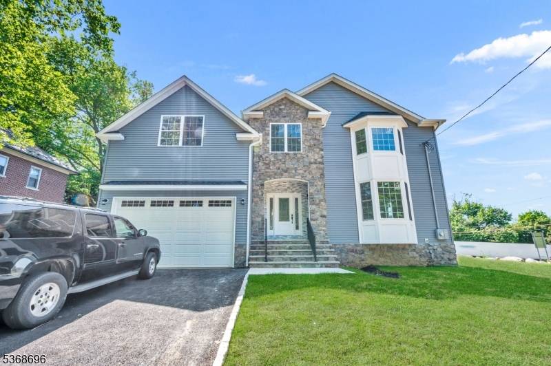 210 Corliss Avenue, Phillipsburg Town, NJ 08865
