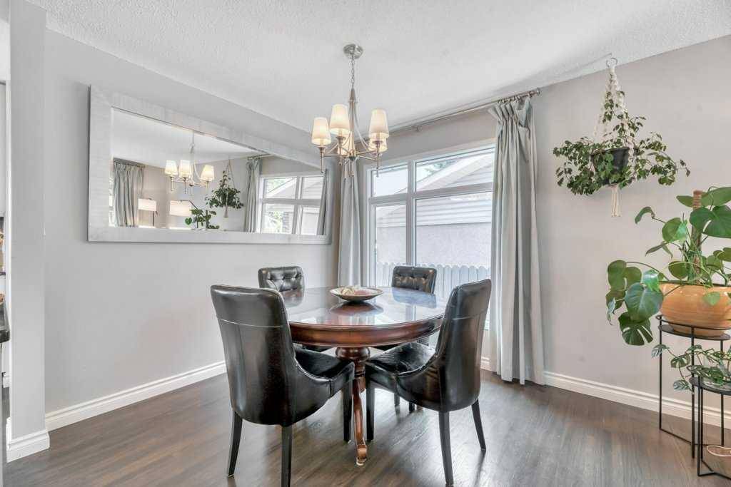 Calgary, AB T2K 4E1,219 Huntcroft RD Northeast