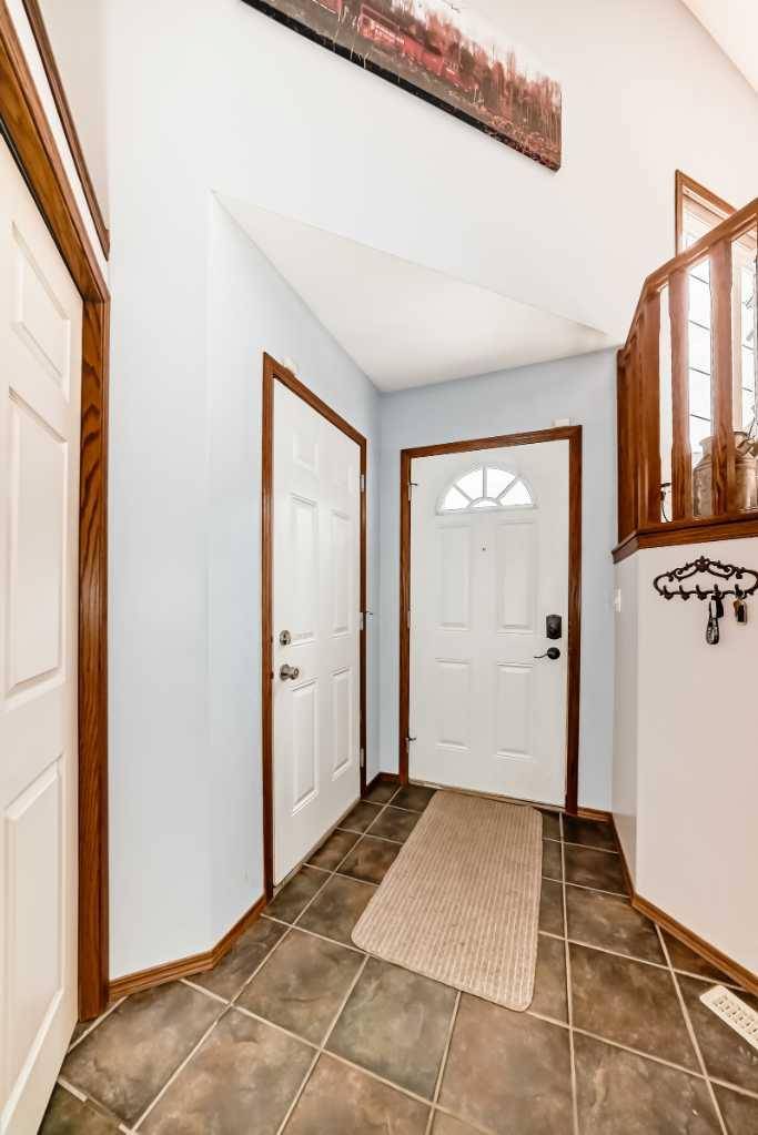 Ponoka, AB T4J 1W1,6304 60 Street Close