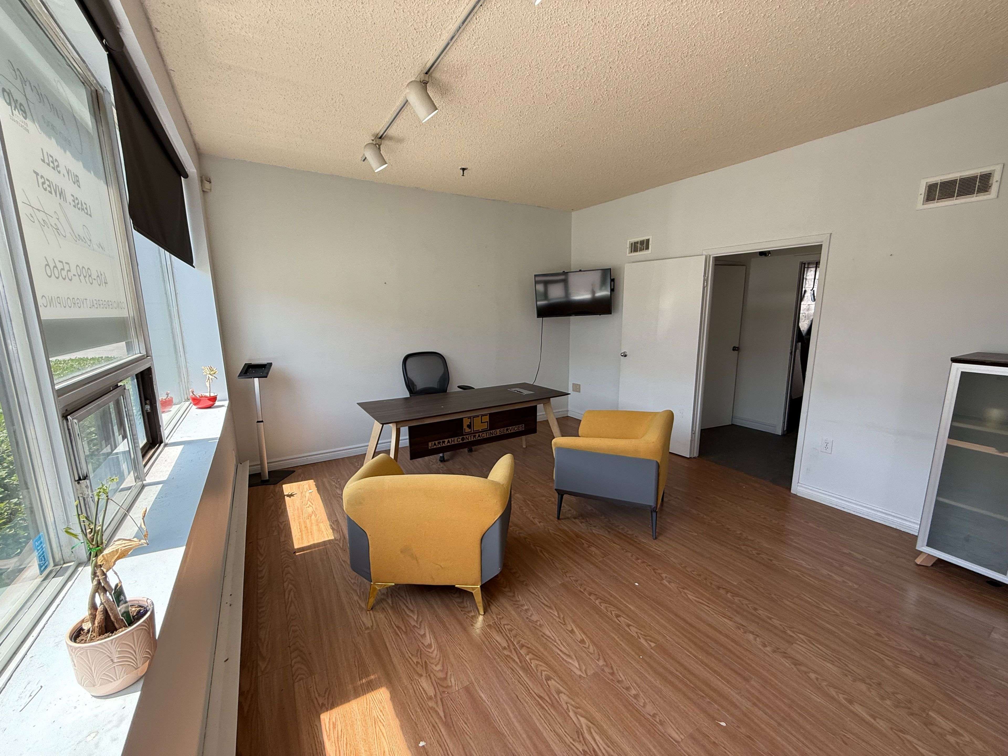 Newmarket, ON L3Y 8Y4,1225 Gorham ST #19