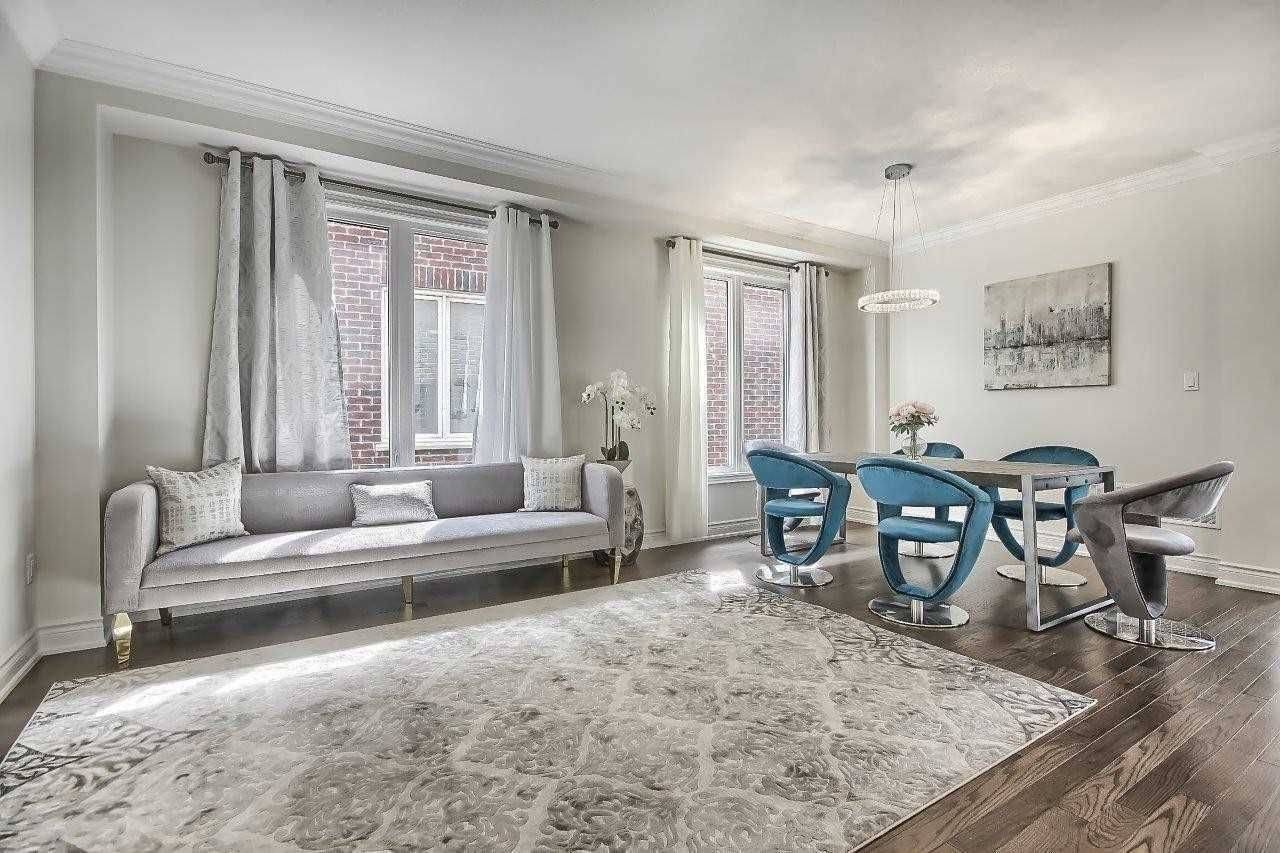 East Gwillimbury, ON L9N 0T4,14 Yarrow LN