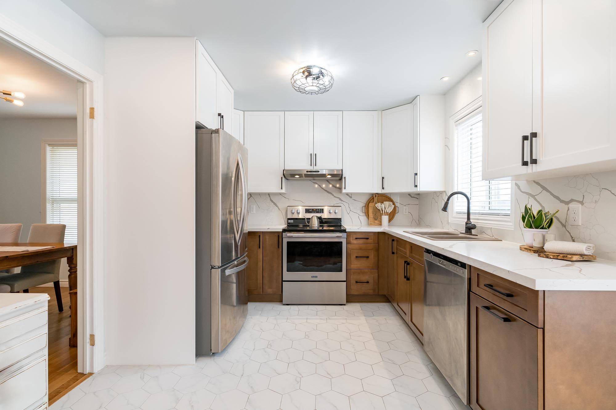Barrie, ON L4N 0J7,43 Dunnett DR