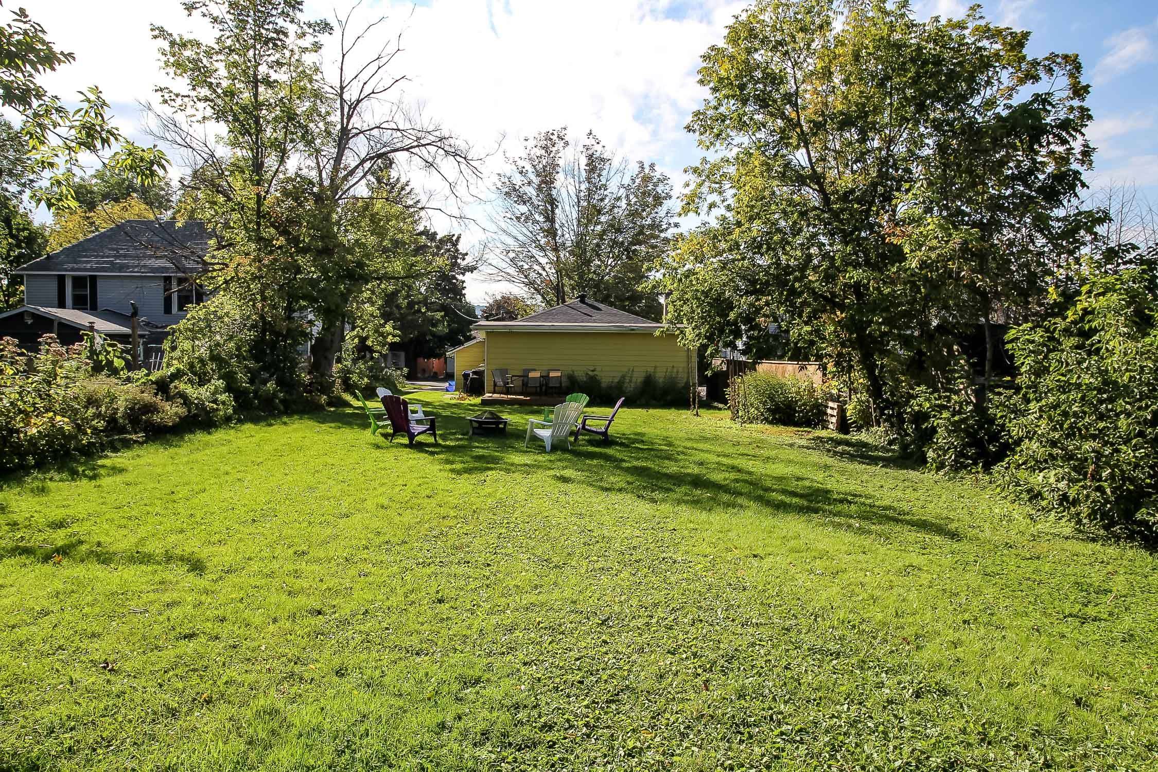 Penetanguishene, ON L9M 1A5,27 Peel ST