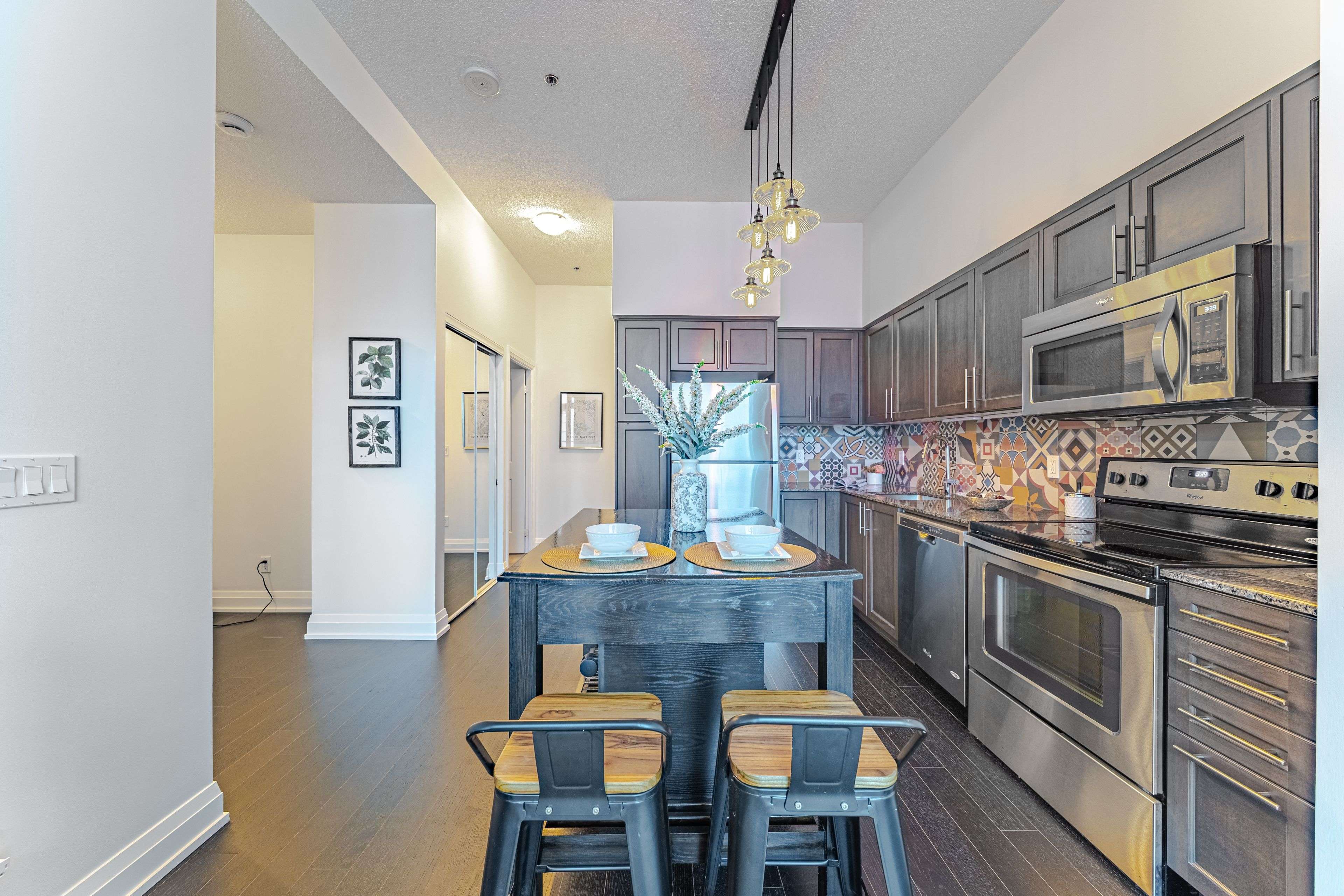 Oakville, ON L6K 0J1,65 Speers RD #PH08