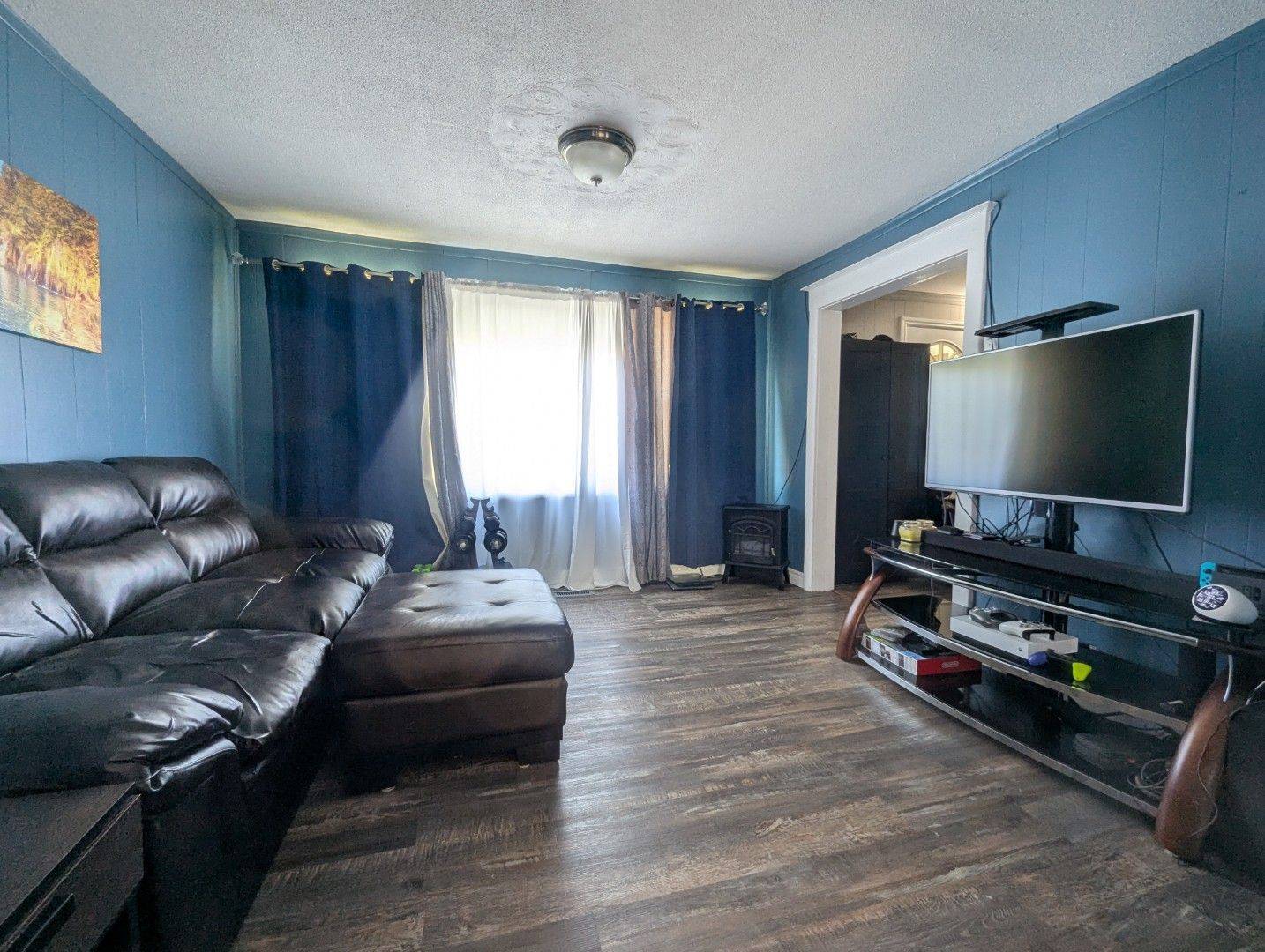 Quinte West, ON K8V 1W5,17 Meyers ST