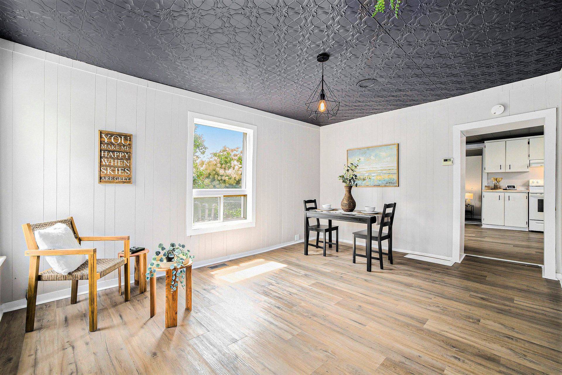 Mcnab/braeside, ON K7S 3G2,10 Neilson ST