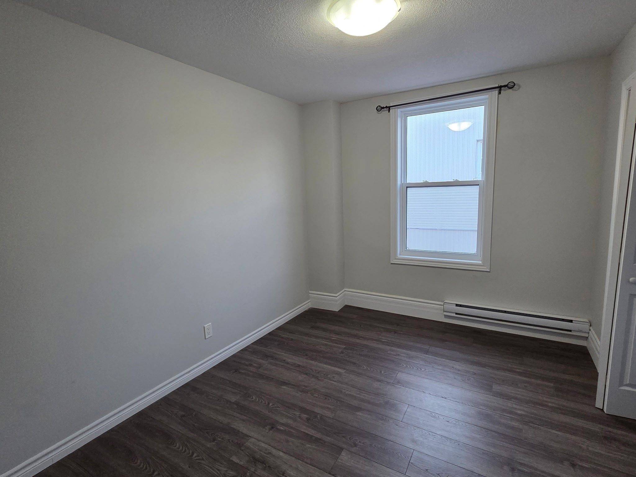 Wellington North, ON N0G 2L0,169 Main ST N #4