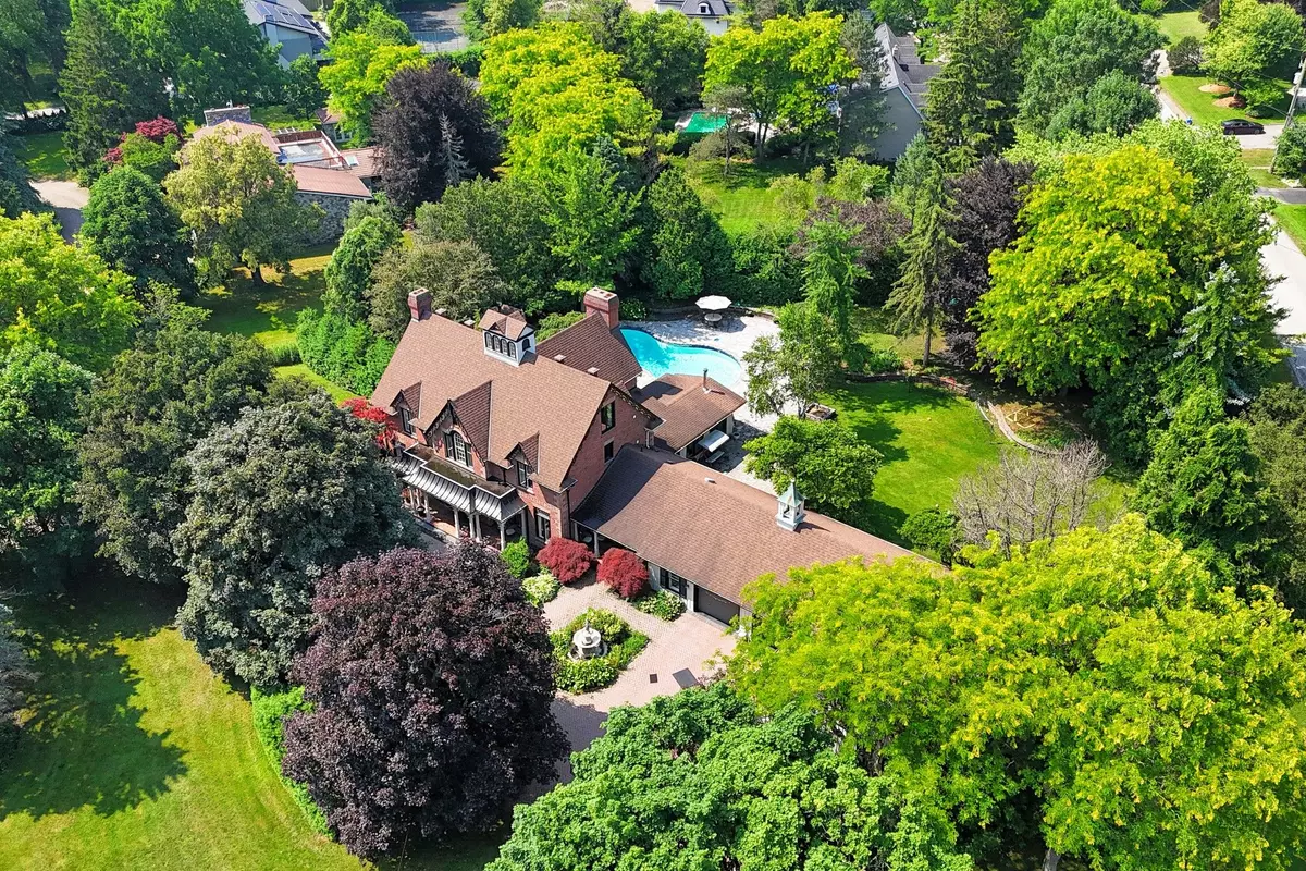 Markham, ON L6B 1A8,18 Ridgevale DR