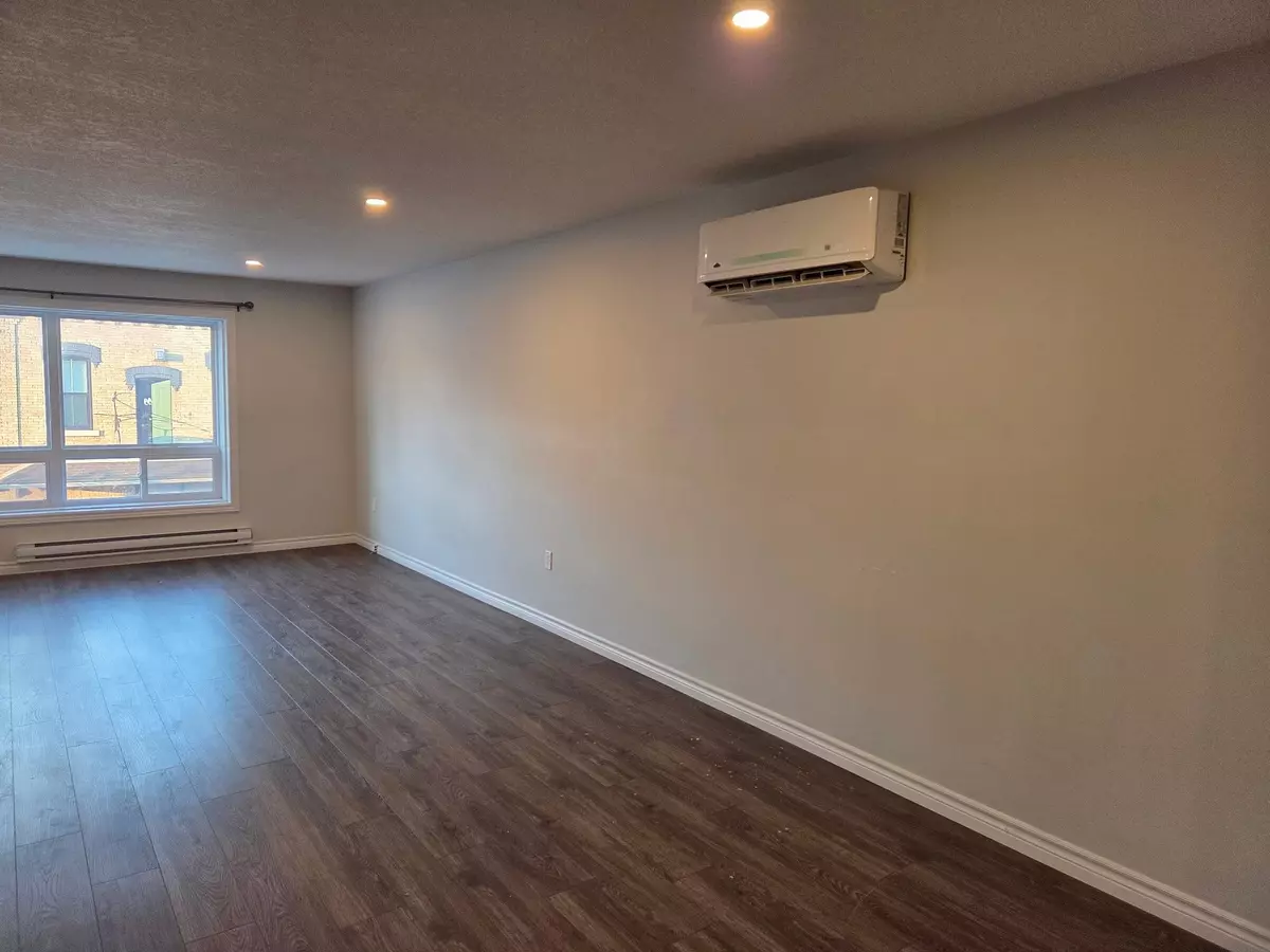 Wellington North, ON N0G 2L0,169 Main ST N #4