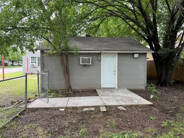 Fort Worth, TX 76103,3637 Panola Avenue