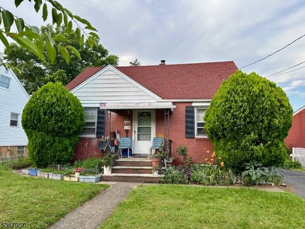 118 Ploch Rd, Clifton City, NJ 07013