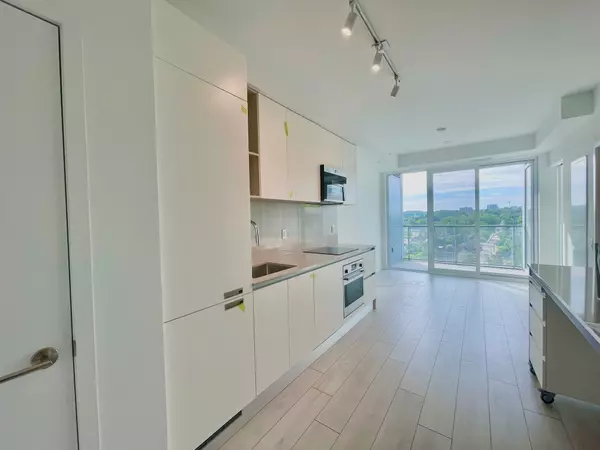 Barrie, ON L4N 1S9,39 Mary ST #1403