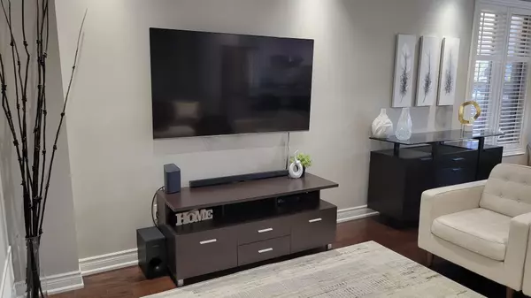 Milton, ON L9E 1J4,1292 Clarriage CT