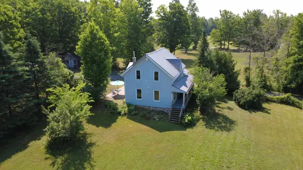 North Kawartha, ON K0L 2H0,255 Northey's Bay RD