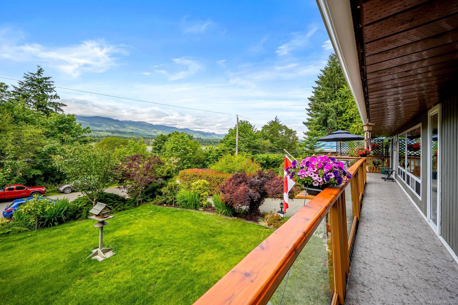 Fanny Bay, BC V0R 1W0,7692 Tozer Rd