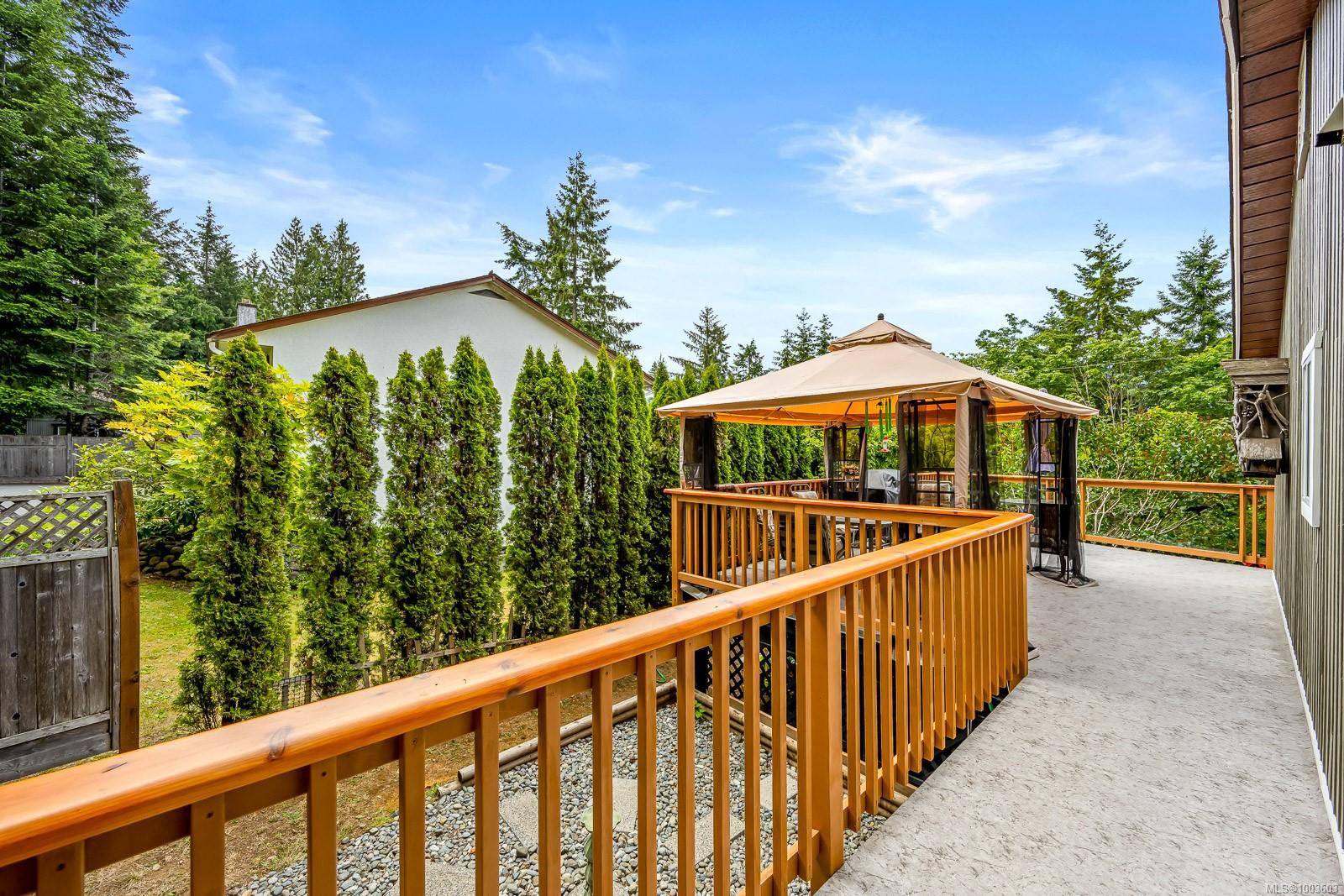 Fanny Bay, BC V0R 1W0,7692 Tozer Rd