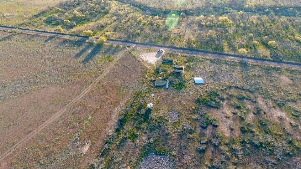 Quanah, TX 79252,000 Wolf Hunt Rd