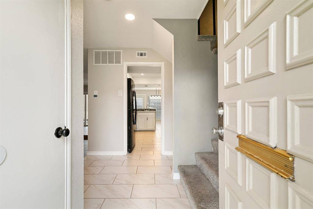 Dallas, TX 75238,9640 Bryson Drive #9640
