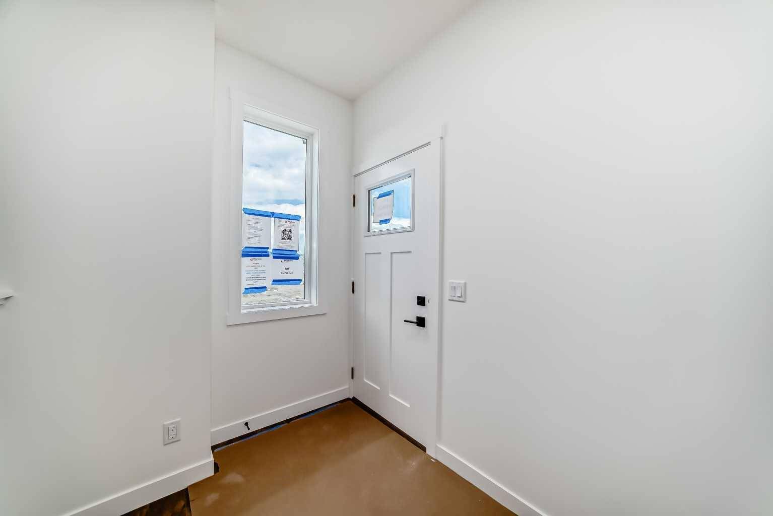 Cochrane, AB T4C 3J9,140 Southbow Village WAY