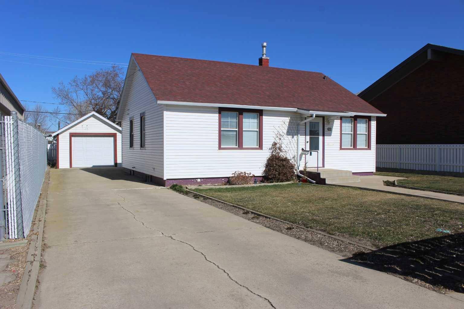 422 Highway AVE, Picture Butte, AB T0K 1V0