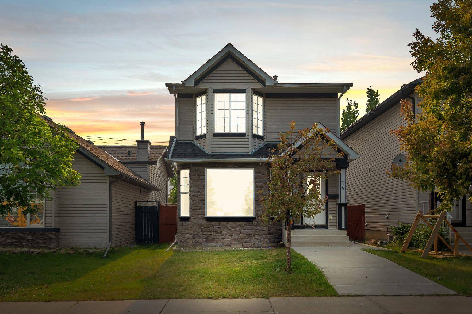 Calgary, AB T3J 4V9,14 Tarington PL NE
