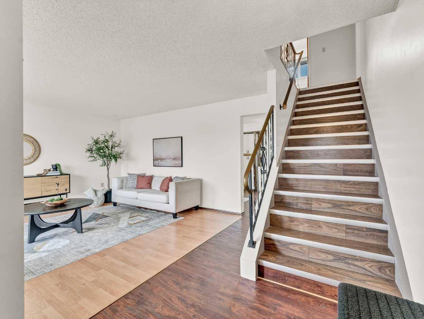 Medicine Hat, AB T1B 1N7,219 Ross Glen DR Southeast