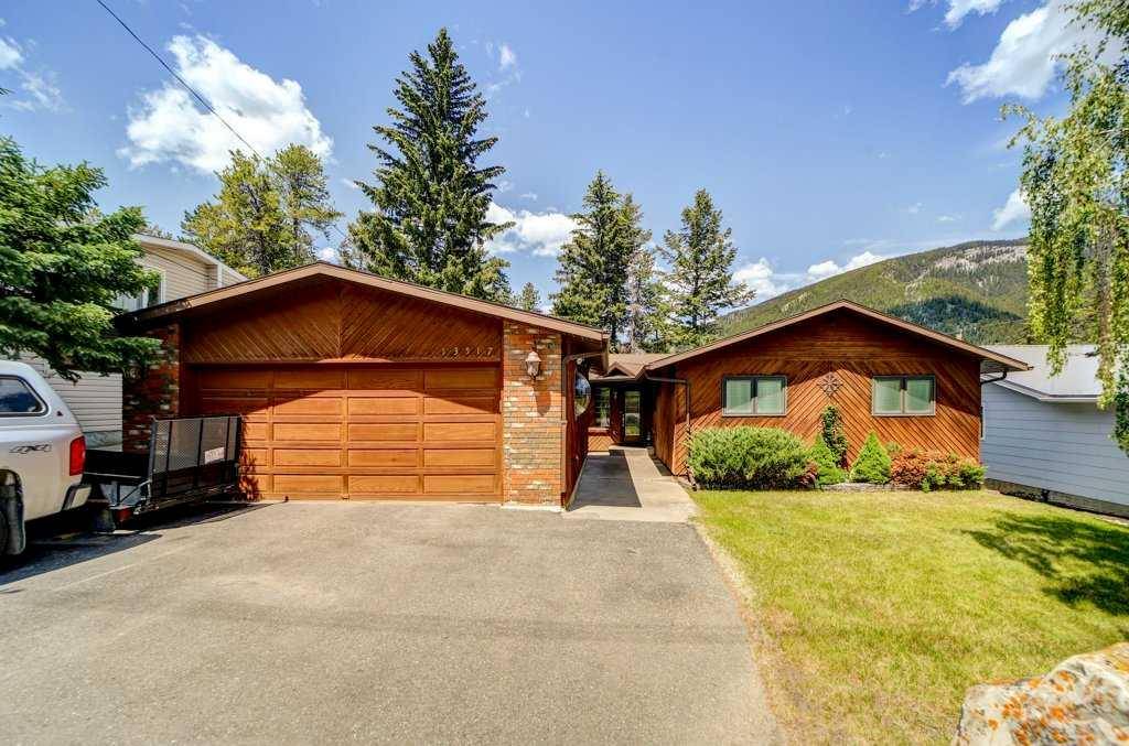 13517 15 AVE, Blairmore, AB T0K 0E0