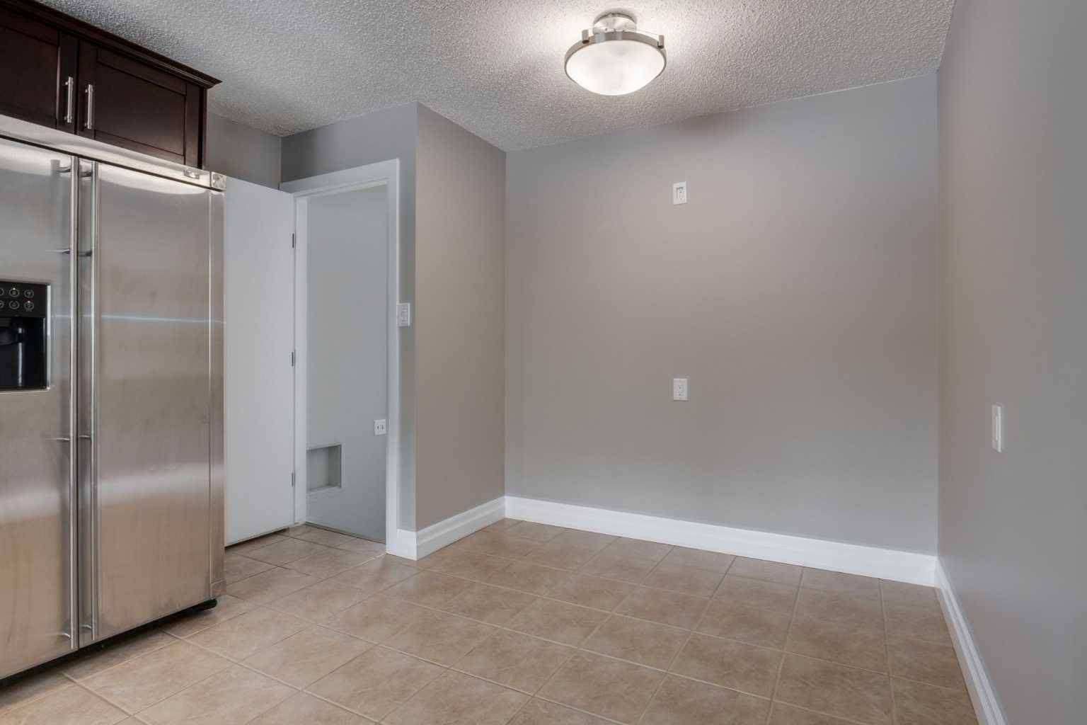 Calgary, AB T2W 2K7,534 Cantrell DR SW