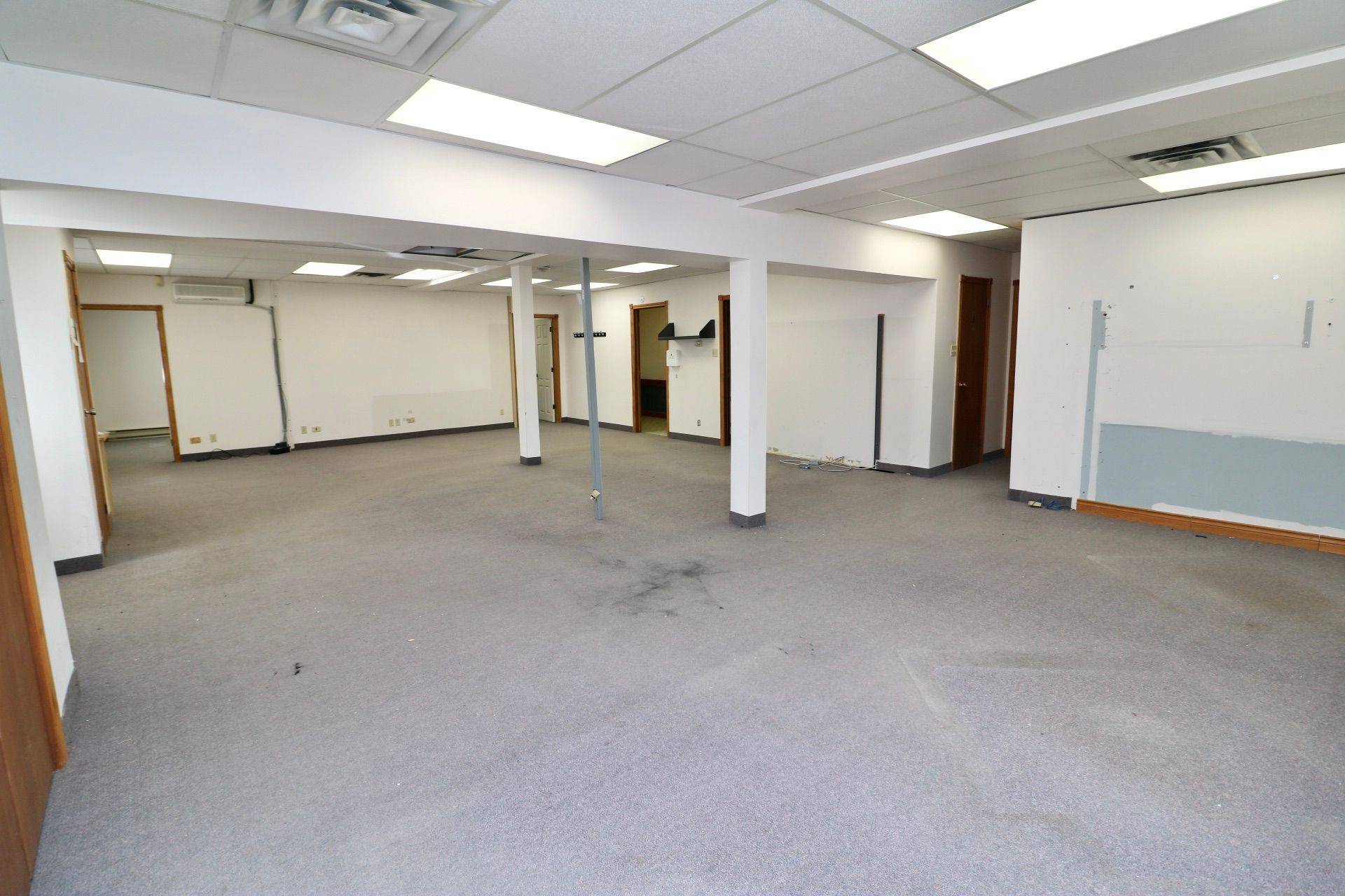 Brock, ON L0K 1A0,328 Mill ST #1100 SQFT