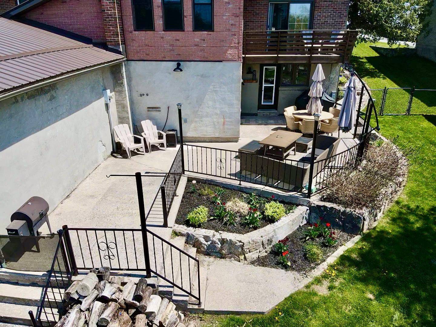 Brock, ON L0K 1A0,674 Osborne ST