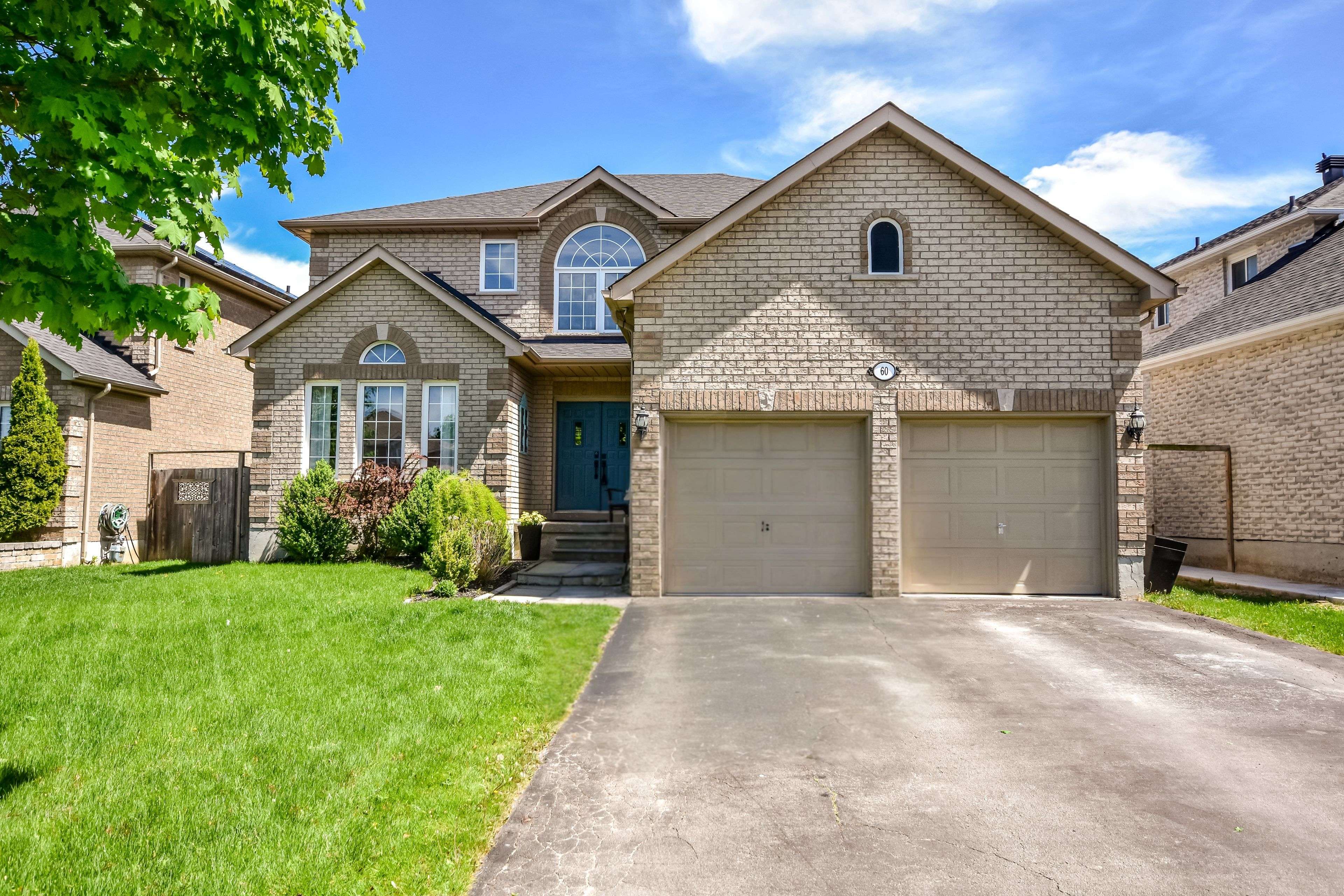 60 Carley CRES, Barrie, ON L4N 0M8