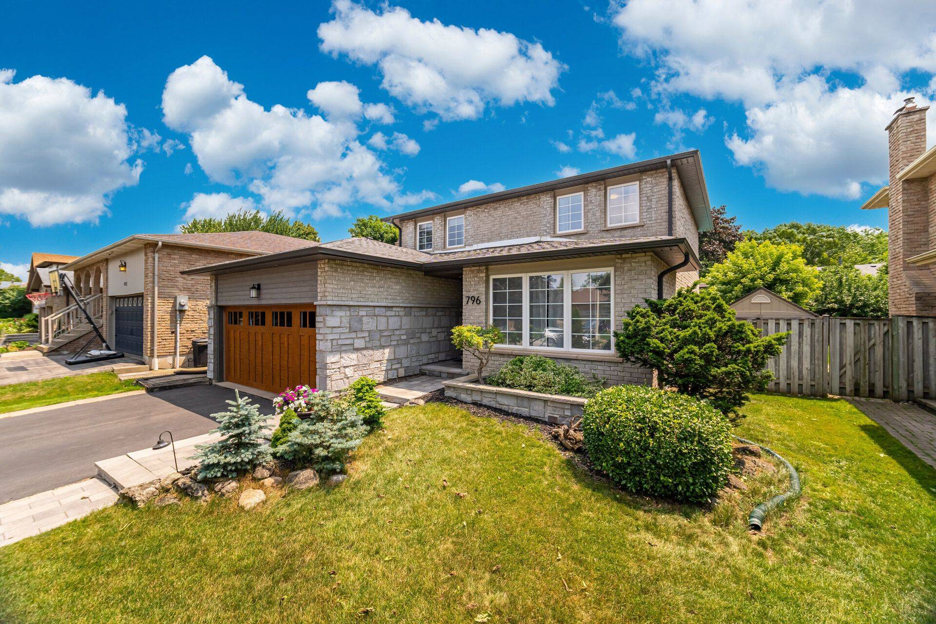 Milton, ON L9T 4J2,796 Childs DR