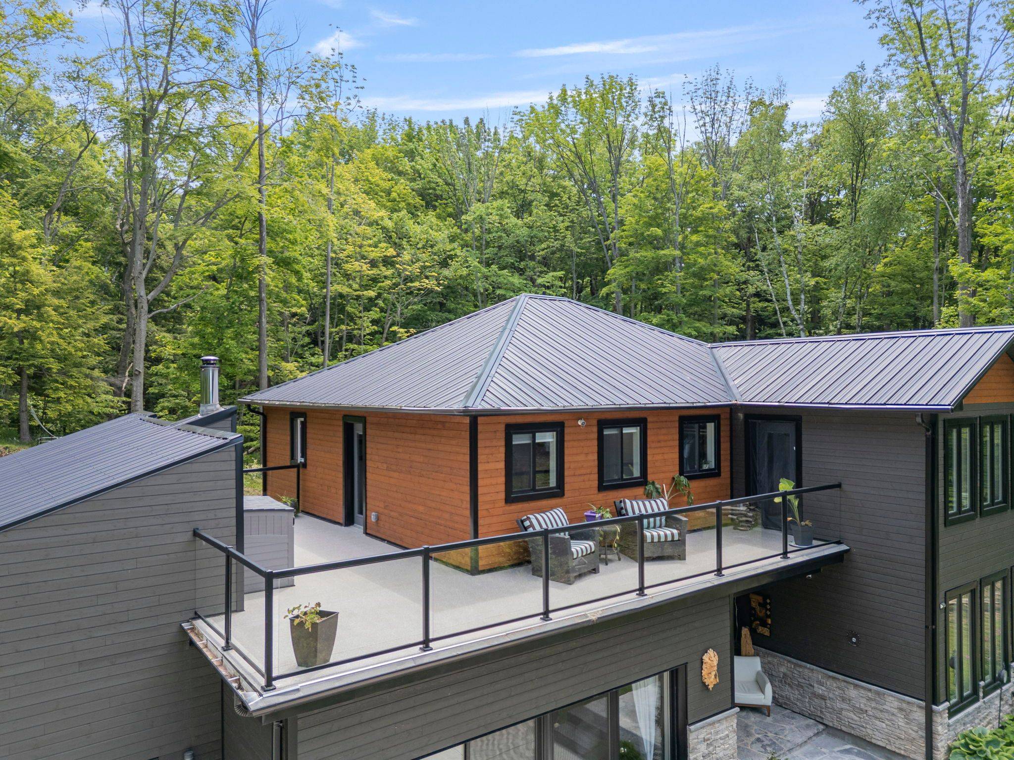 Meaford, ON N0H 1B0,350107 Bayshore RD